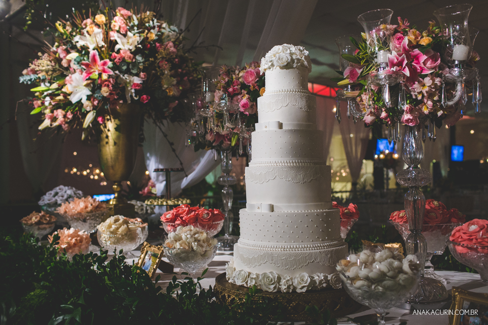 Casamento da Thamiris e do Igor, que aconteceu no Coliseum, na cidade do Rio de Janeiro, fotografado pela Ana Kacurin