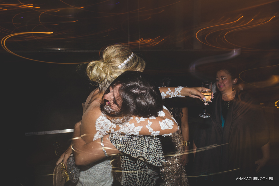 Casamento da Thamiris e do Igor, que aconteceu no Coliseum, na cidade do Rio de Janeiro, fotografado pela Ana Kacurin