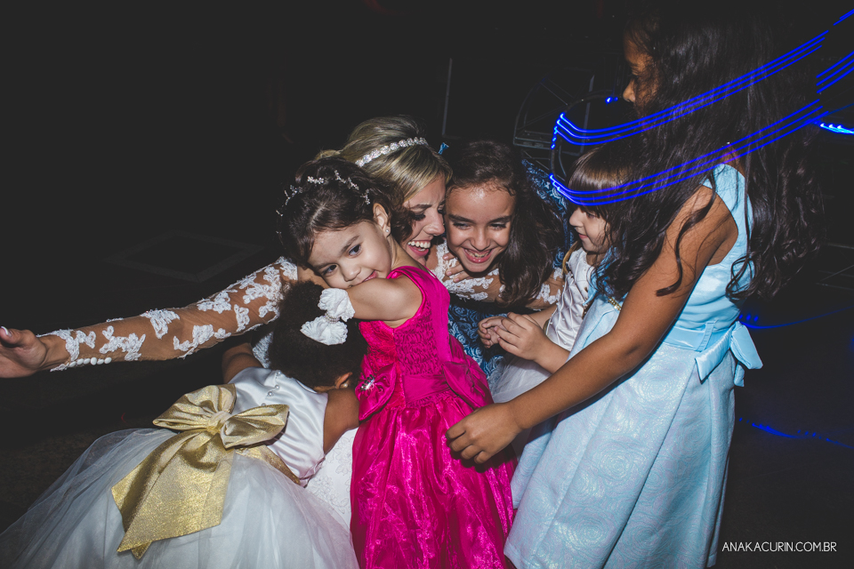 Casamento da Thamiris e do Igor, que aconteceu no Coliseum, na cidade do Rio de Janeiro, fotografado pela Ana Kacurin