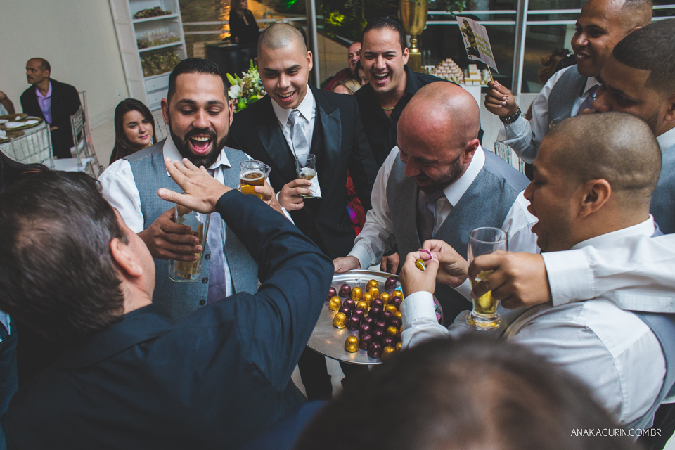 Casamento da Thamiris e do Igor, que aconteceu no Coliseum, na cidade do Rio de Janeiro, fotografado pela Ana Kacurin