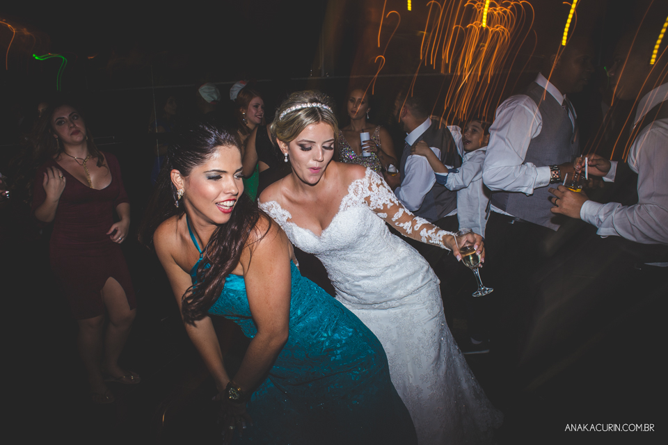 Casamento da Thamiris e do Igor, que aconteceu no Coliseum, na cidade do Rio de Janeiro, fotografado pela Ana Kacurin