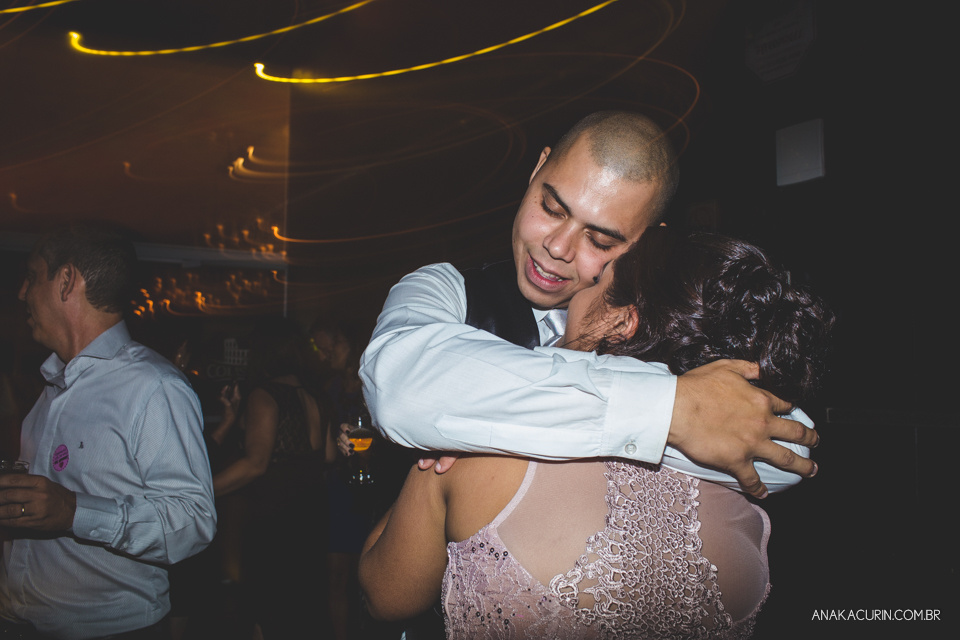 Casamento da Thamiris e do Igor, que aconteceu no Coliseum, na cidade do Rio de Janeiro, fotografado pela Ana Kacurin