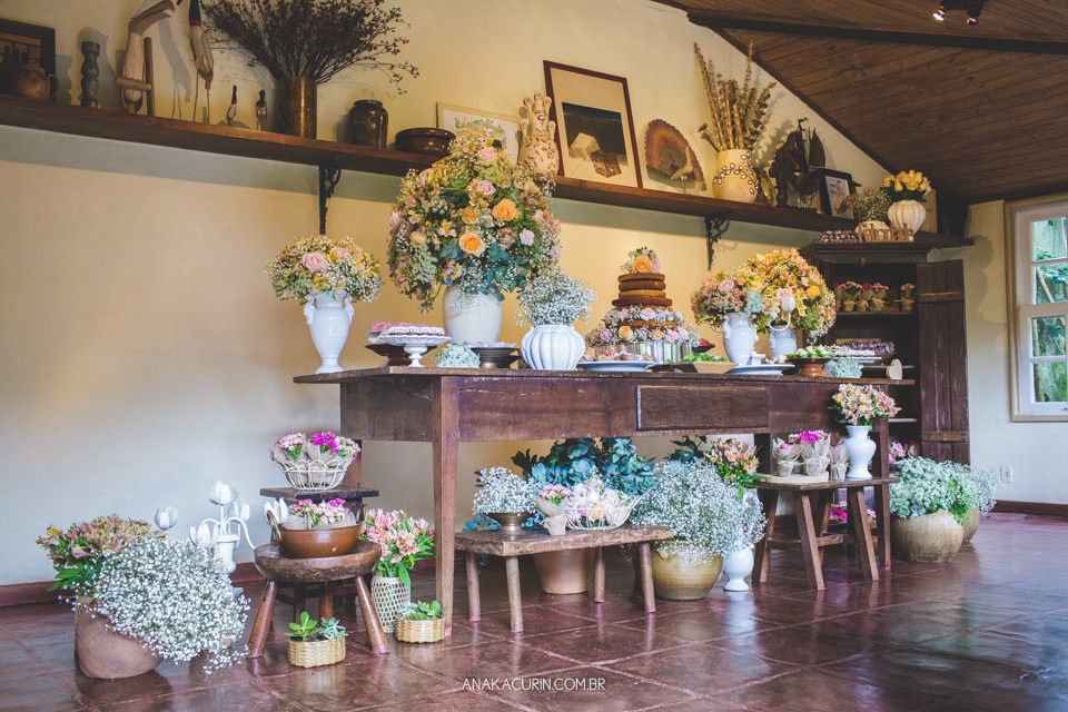 Casamento Mini Wedding da Bruna e Pablo que aconteceu no Restaurante Quinta, em Vargem Grande, Rio de Janeiro, Fotografia de casamento por Ana Kacurin. Casamento de dia, ao ar livre.