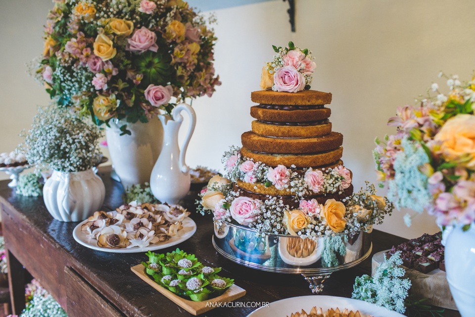 Casamento Mini Wedding da Bruna e Pablo que aconteceu no Restaurante Quinta, em Vargem Grande, Rio de Janeiro, Fotografia de casamento por Ana Kacurin. Casamento de dia, ao ar livre.