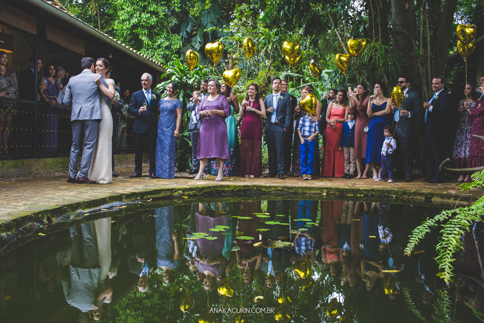 Casamento Mini Wedding da Bruna e Pablo que aconteceu no Restaurante Quinta, em Vargem Grande, Rio de Janeiro, Fotografia de casamento por Ana Kacurin. Casamento de dia, ao ar livre.