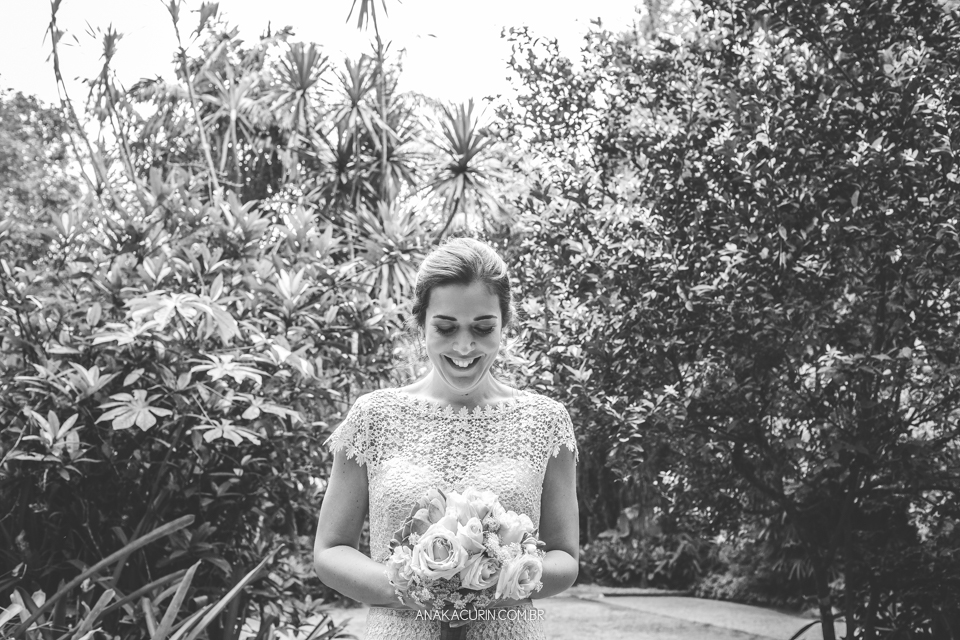 Casamento Mini Wedding da Bruna e Pablo que aconteceu no Restaurante Quinta, em Vargem Grande, Rio de Janeiro, Fotografia de casamento por Ana Kacurin. Casamento de dia, ao ar livre.