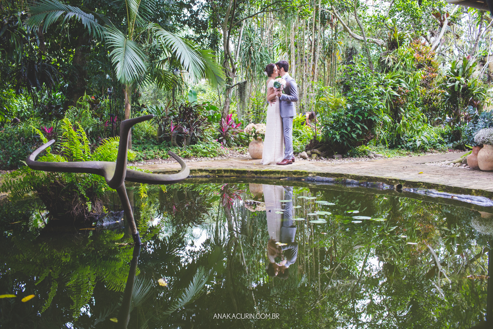 Casamento Mini Wedding da Bruna e Pablo que aconteceu no Restaurante Quinta, em Vargem Grande, Rio de Janeiro, Fotografia de casamento por Ana Kacurin. Casamento de dia, ao ar livre.