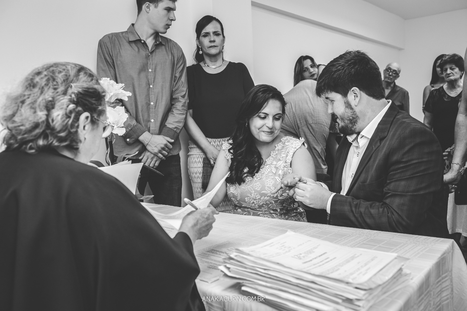 Casamento no Civil de Luiza e Phillipe, no cartório do Shopping DownTown e recepção no Restaurante Pagum na Barra da Tijuca, fotografado por Ana Kacurin.