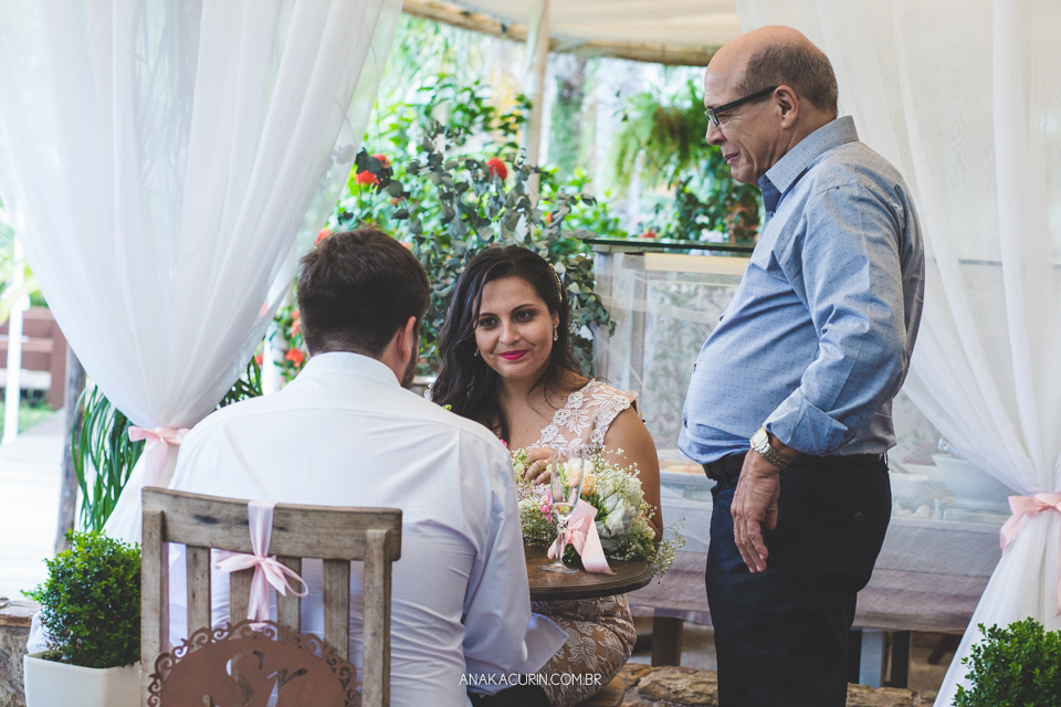 Casamento no Civil de Luiza e Phillipe, no cartório do Shopping DownTown e recepção no Restaurante Pagum na Barra da Tijuca, fotografado por Ana Kacurin.