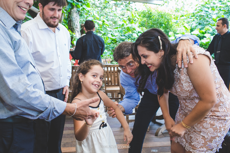 Casamento no Civil de Luiza e Phillipe, no cartório do Shopping DownTown e recepção no Restaurante Pagum na Barra da Tijuca, fotografado por Ana Kacurin.