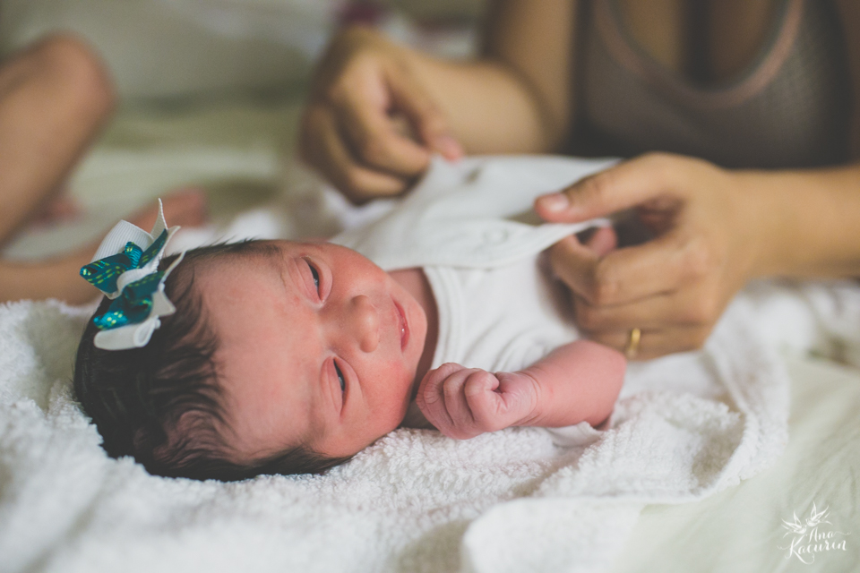 Parto domiciliar da bebê Malu, filha da mamãe Thalita Dol Essinger com assistência da enfermeira obstétrica Maíra Libertad, assistência de Marcella Pereira e doulagem de Paula Ceci Villaça.