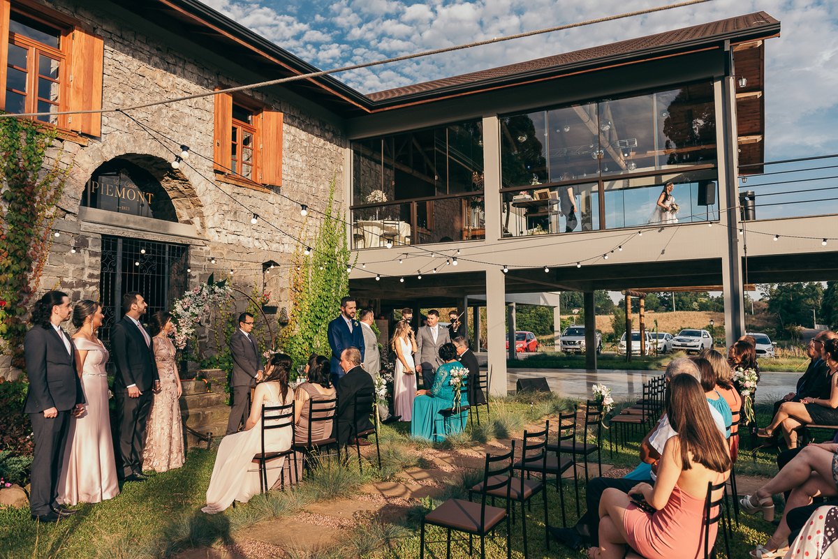 daniela radavelli fotografia casamento externo cerimônia de casamento la casa piemont aia pet dog aia chevrolet pick-up carro antigo 