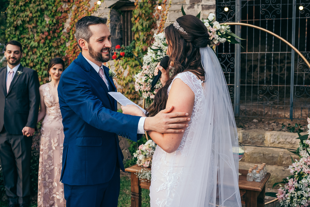 daniela radavelli fotografia casamento externo cerimônia de casamento la casa piemont aia pet dog aia chevrolet pick-up carro antigo 