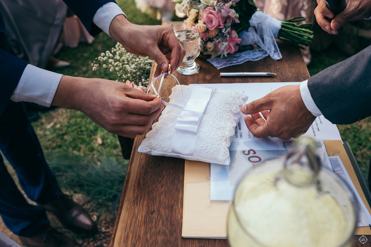 daniela radavelli fotografia casamento externo cerimônia de casamento la casa piemont aia pet dog aia chevrolet pick-up carro antigo 