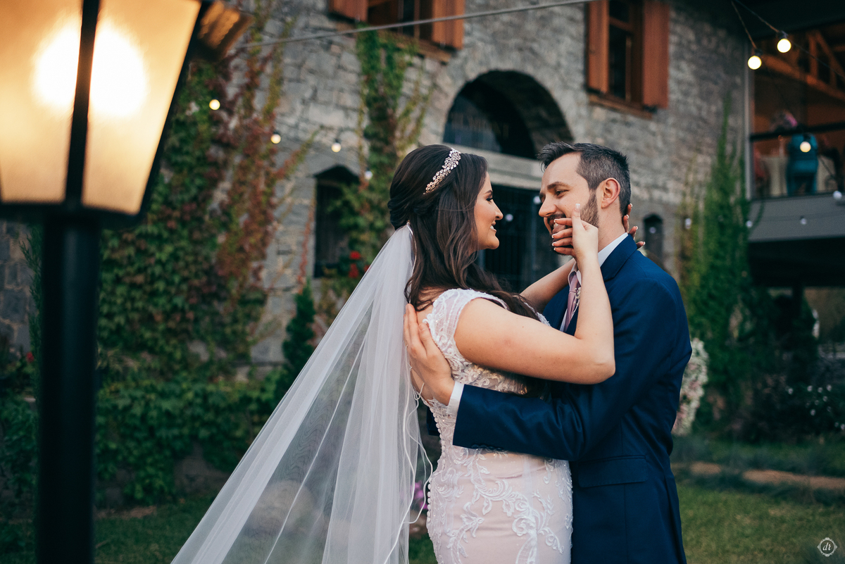 daniela radavelli fotografia casamento externo cerimônia de casamento la casa piemont aia pet dog aia chevrolet pick-up carro antigo 