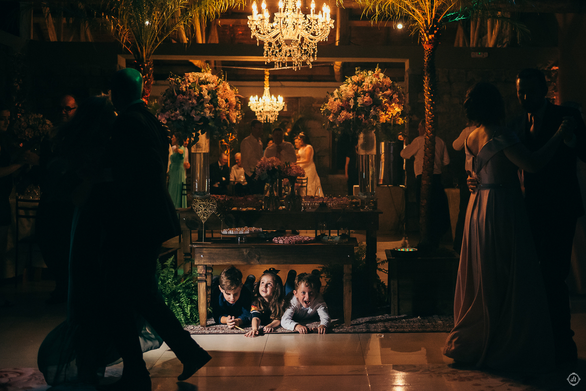 daniela radavelli fotografia casamento externo cerimônia de casamento la casa piemont aia pet dog aia chevrolet pick-up carro antigo 