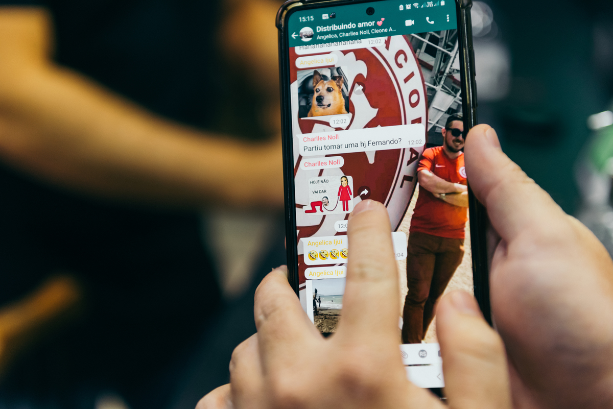 casamento de dia daniela radavelli fotógrafa na serra gaucha vestido de noiva verão festa de casamento com piscina cerimonia de casamento externa casamento em Ijuí villa bento 