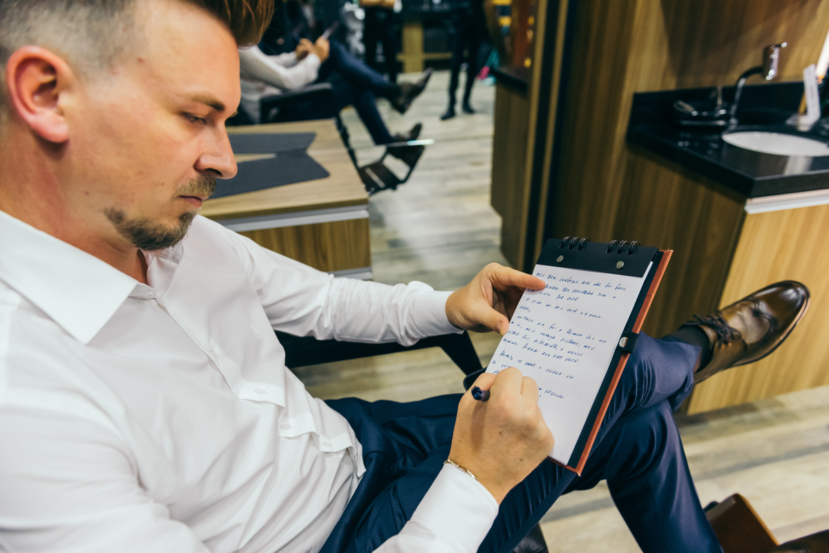 casamento de dia daniela radavelli fotógrafa na serra gaucha vestido de noiva verão festa de casamento com piscina cerimonia de casamento externa casamento em Ijuí villa bento 