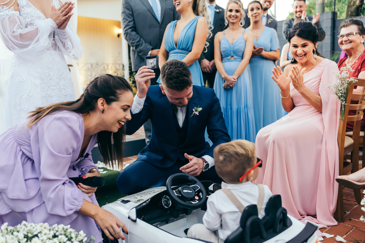 casamento de dia daniela radavelli fotógrafa na serra gaucha vestido de noiva verão festa de casamento com piscina cerimonia de casamento externa casamento em Ijuí villa bento 