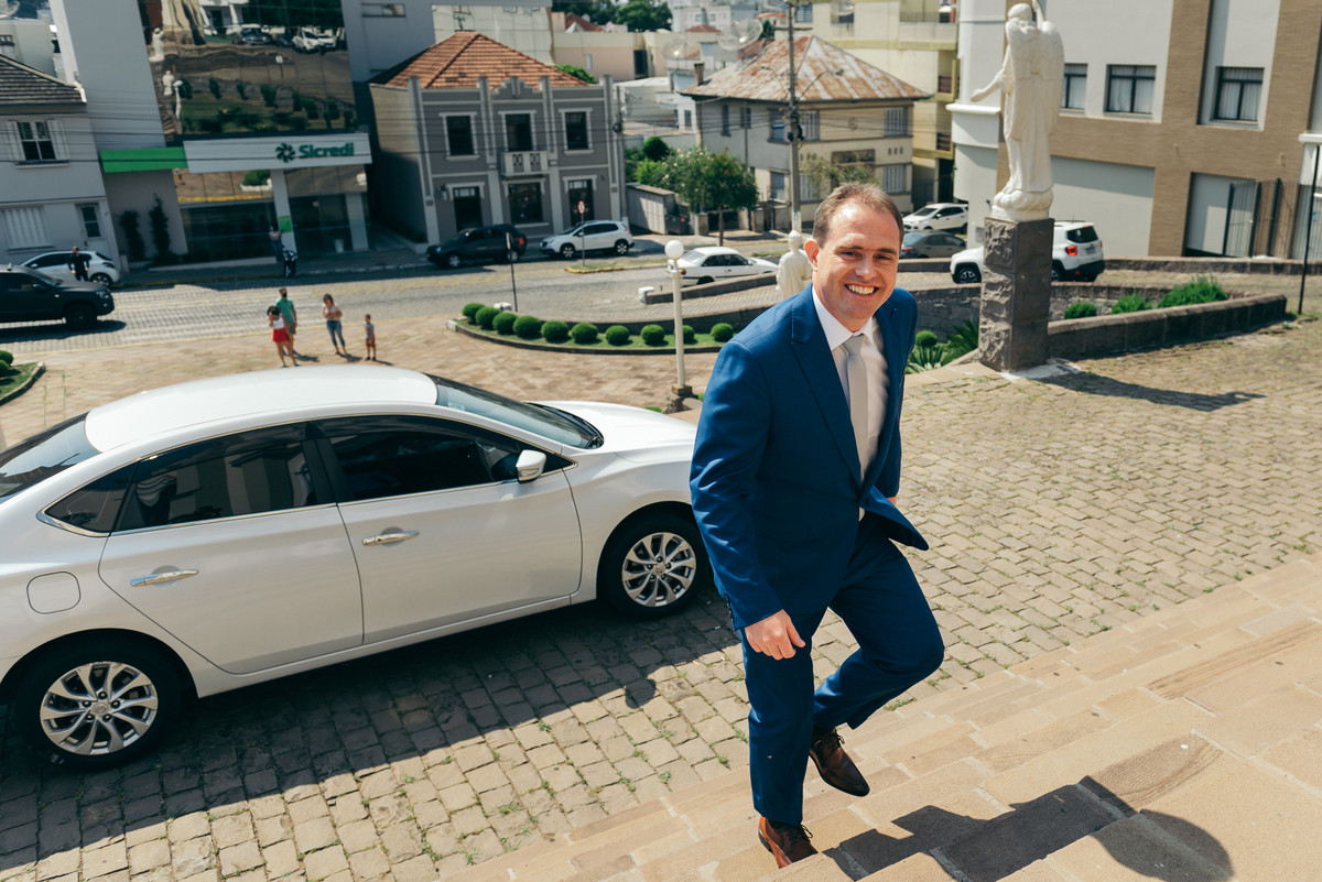 casamento de dia daniela radavelli fotografa buque de noiva casamento na igreja mini casamento villa matuella casamento na serra gaucha festa de casamento externa