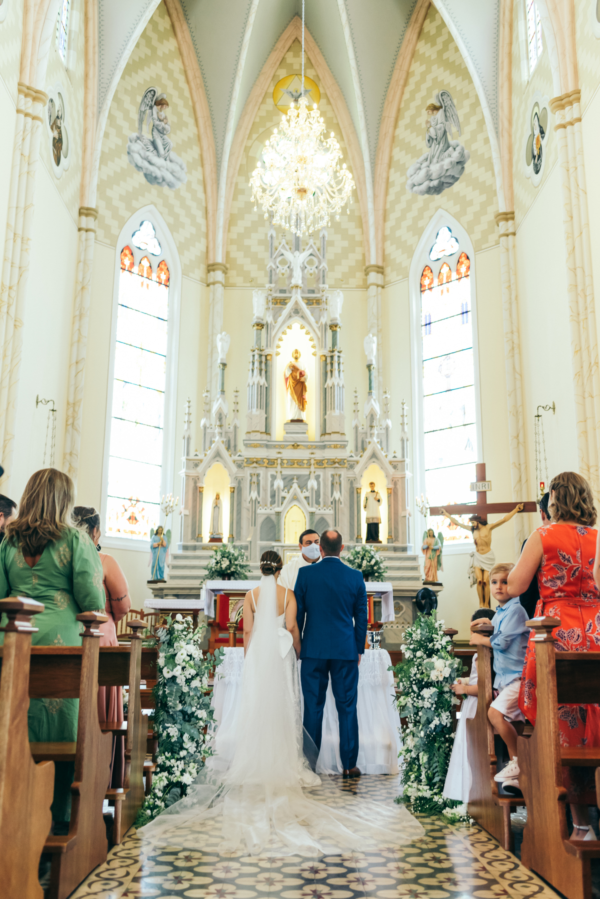 casamento de dia daniela radavelli fotografa buque de noiva casamento na igreja mini casamento villa matuella casamento na serra gaucha festa de casamento externa