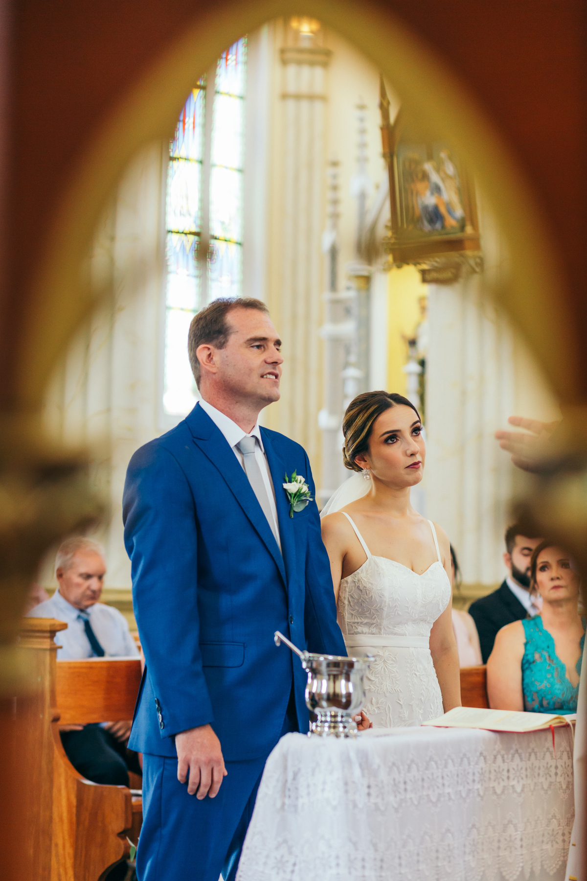 casamento de dia daniela radavelli fotografa buque de noiva casamento na igreja mini casamento villa matuella casamento na serra gaucha festa de casamento externa