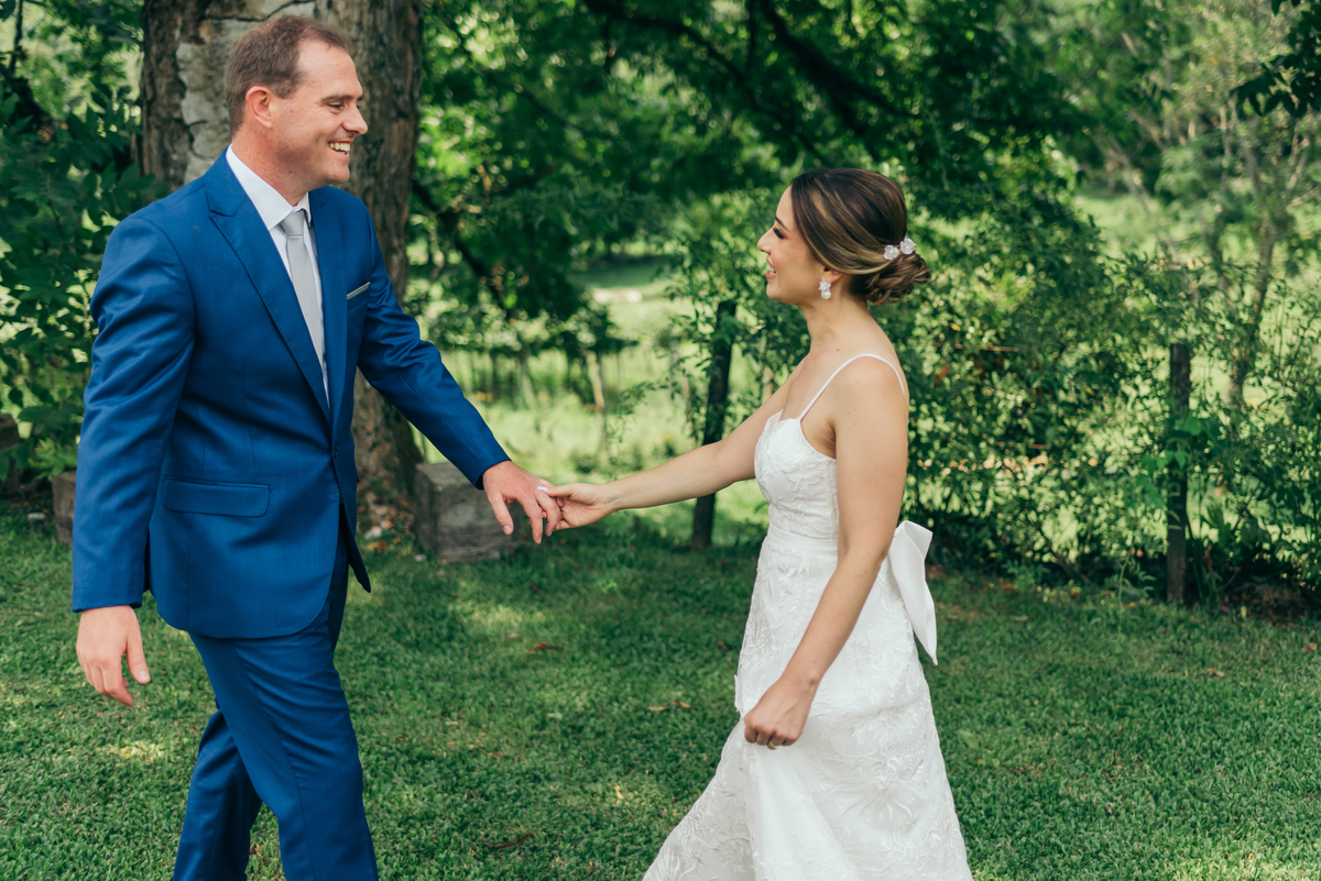 casamento de dia daniela radavelli fotografa buque de noiva casamento na igreja mini casamento villa matuella casamento na serra gaucha festa de casamento externa