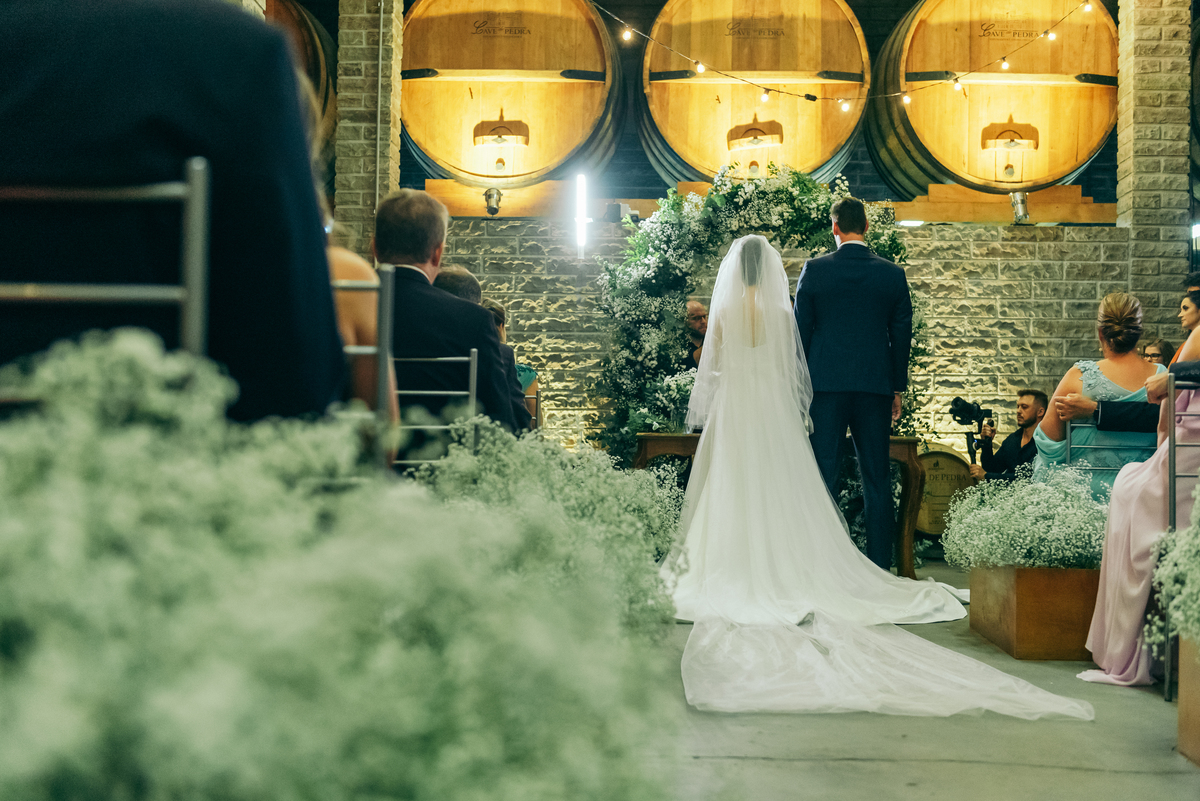 hotel spa do vinho aonde casar no vale dos vinhedos daniela radavelli fotografa de casamento na serra gaucha cave de pedra casamento na vinicola 
