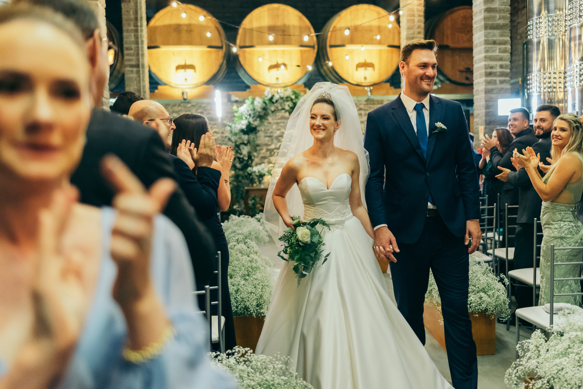 hotel spa do vinho aonde casar no vale dos vinhedos daniela radavelli fotografa de casamento na serra gaucha cave de pedra casamento na vinicola 