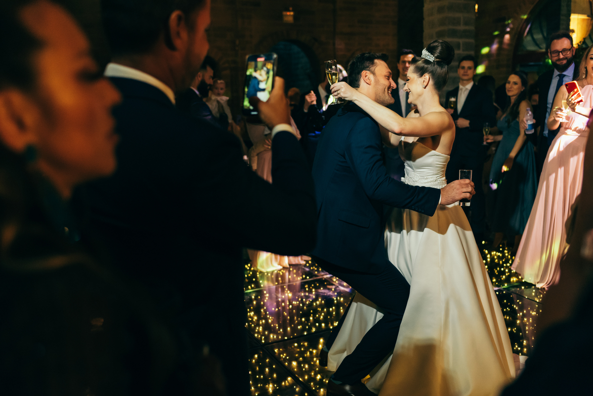 hotel spa do vinho aonde casar no vale dos vinhedos daniela radavelli fotografa de casamento na serra gaucha cave de pedra casamento na vinicola 