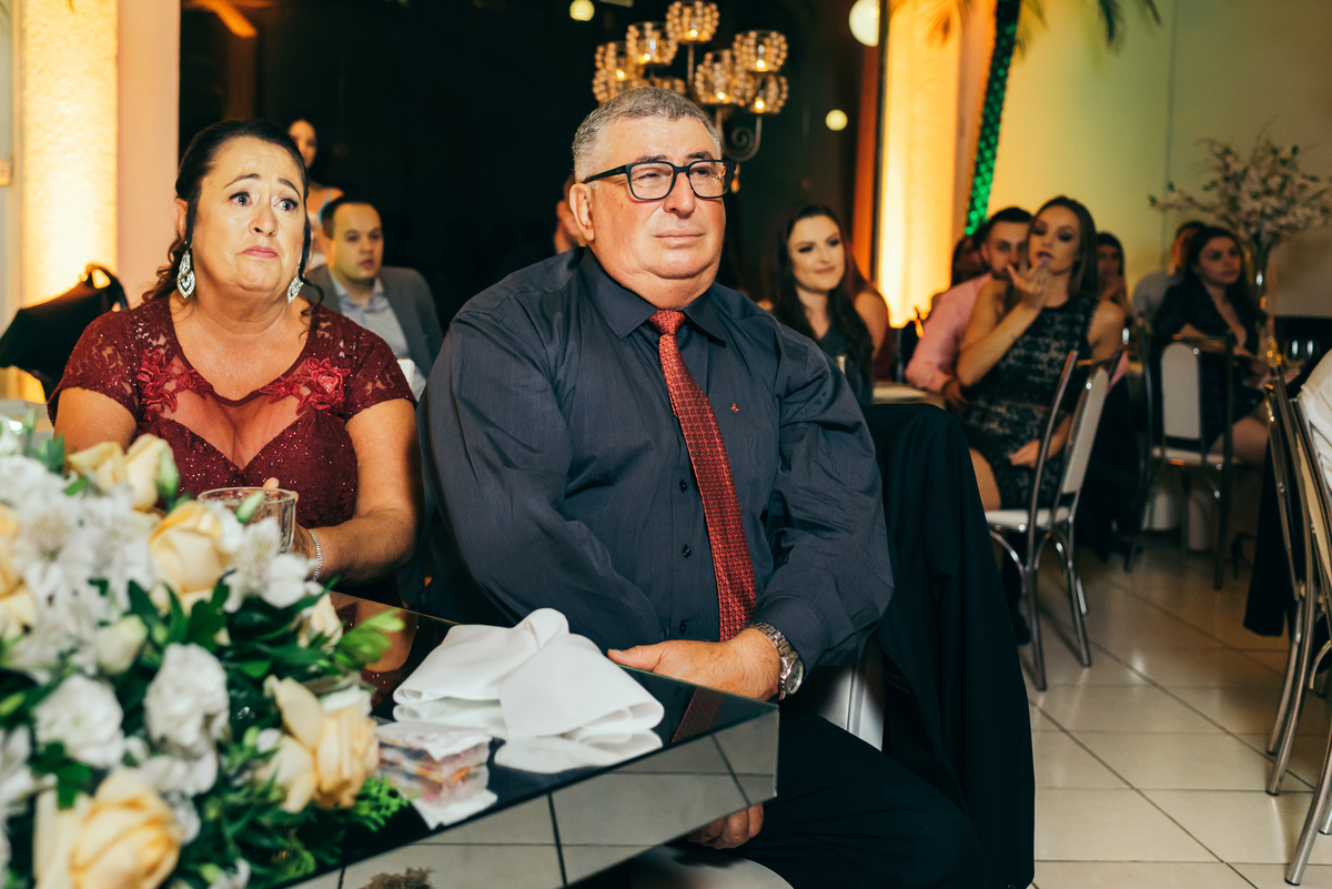 festa de formatura formando em administração decoração de formatura daniela radavelli fotografia espaço nobre caxias do sul fotos de formatura