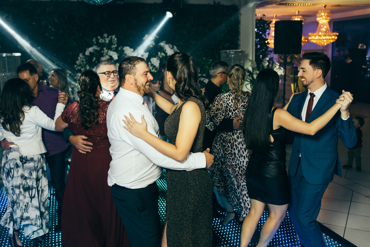 festa de formatura formando em administração decoração de formatura daniela radavelli fotografia espaço nobre caxias do sul fotos de formatura