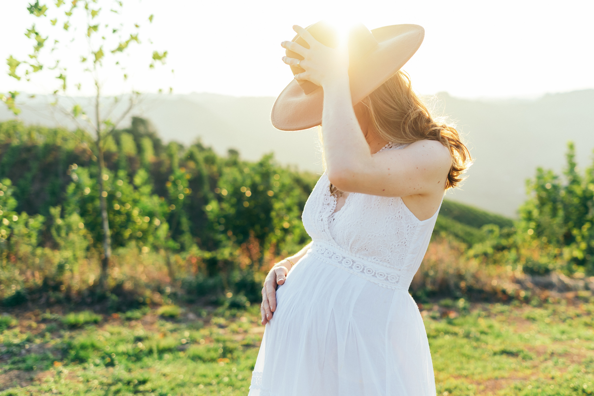 ensaio gestante daniela radavelli fotografia vinícola estrelas do brasil ensaio na vinícola bento gonçalves