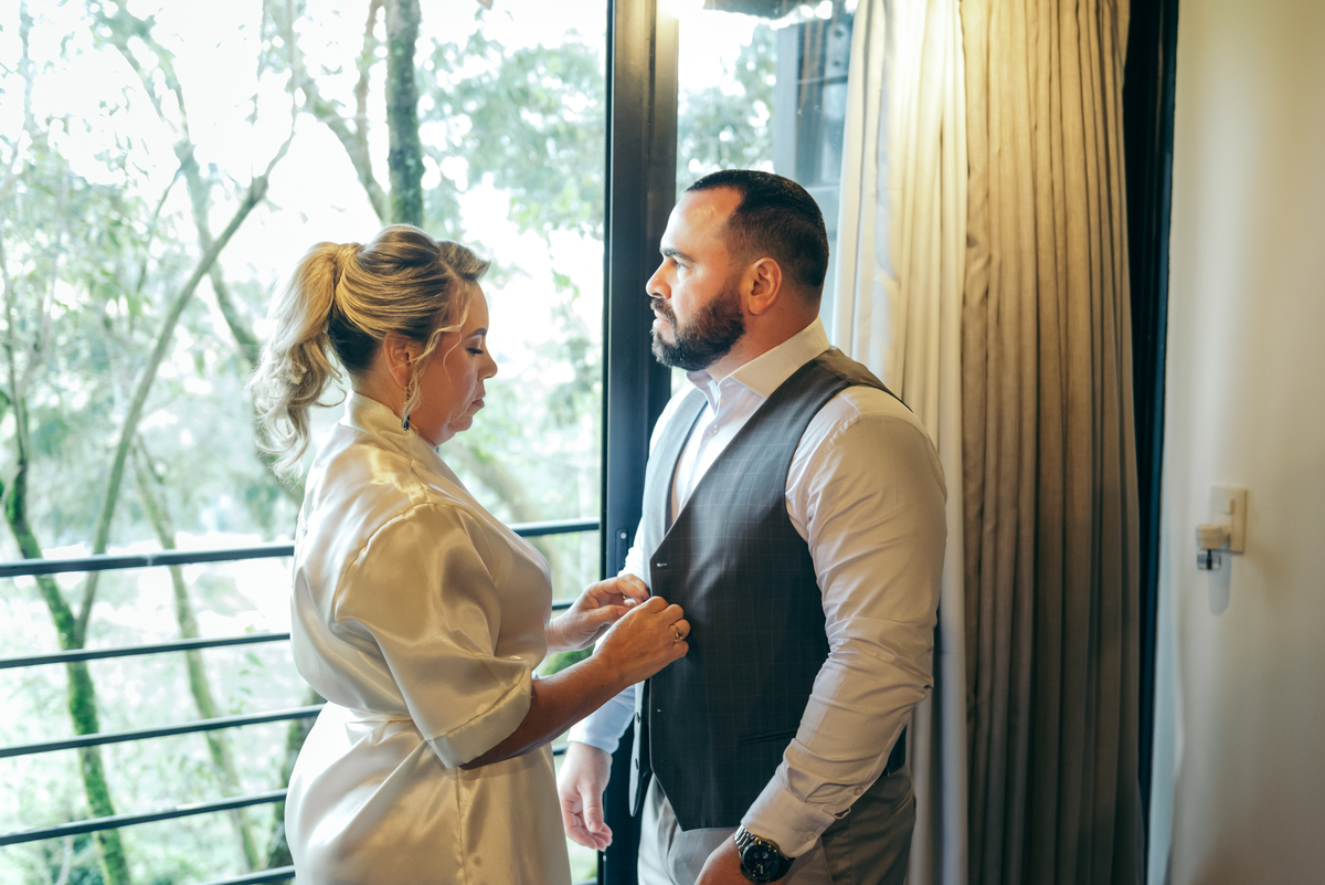 noiva fake trolagem do noivo destination wedding vale dos vinhedos fotografa de casamento na serra gaucha daniela radavelli fotografia casamento de dia 