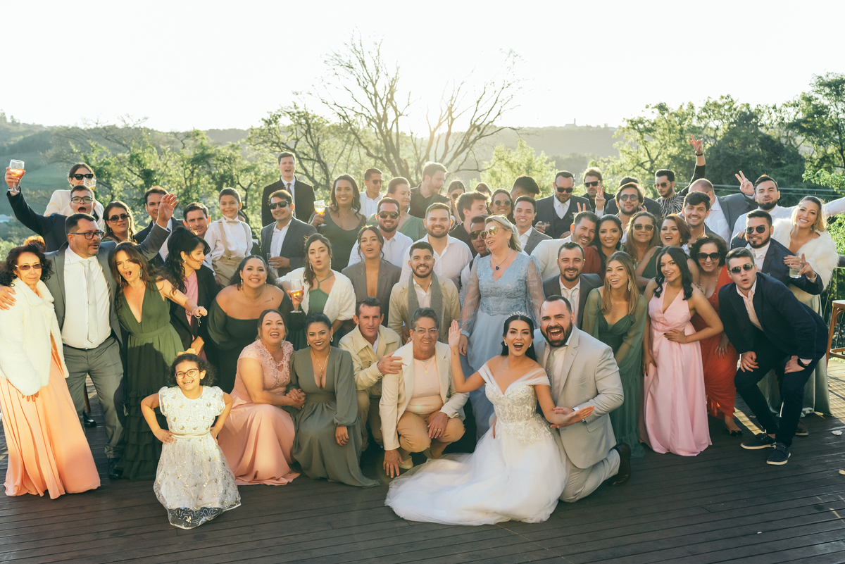 noiva fake trolagem do noivo destination wedding vale dos vinhedos fotografa de casamento na serra gaucha daniela radavelli fotografia casamento de dia 