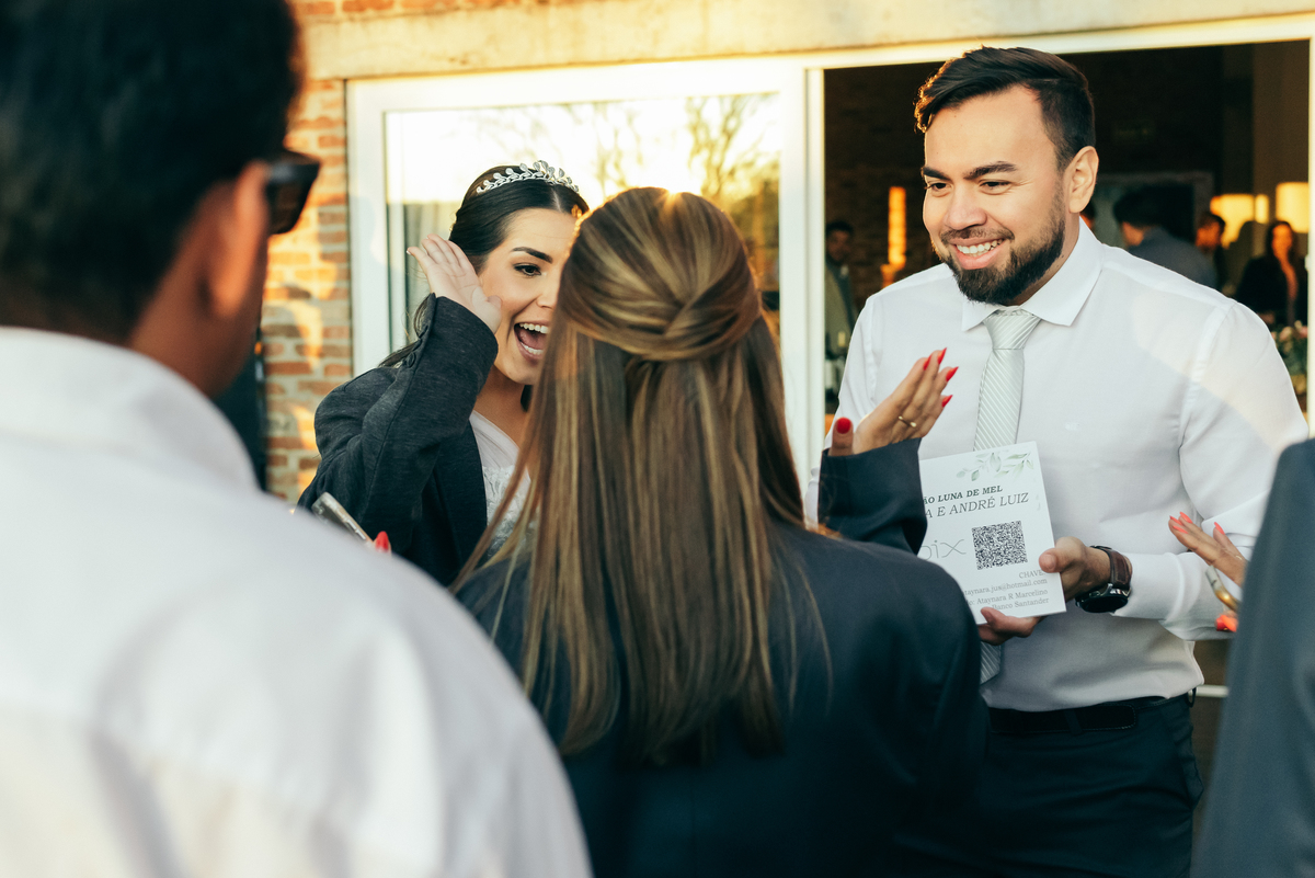 noiva fake trolagem do noivo destination wedding vale dos vinhedos fotografa de casamento na serra gaucha daniela radavelli fotografia casamento de dia 