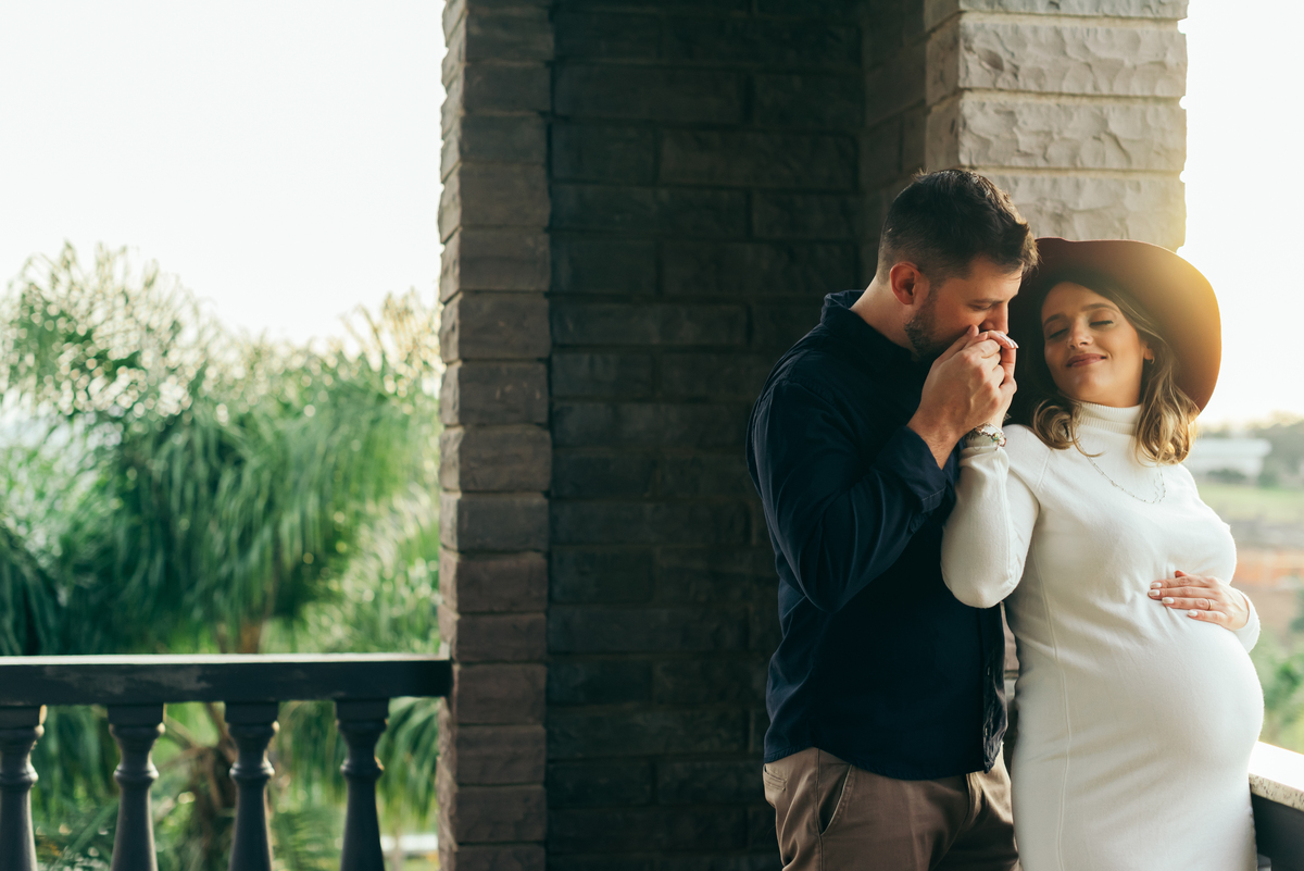 ensaio de gestante ensaio na vinicola casa valduga daniela radavelli fotografia look de gestante  ensaio gestante vale dos vinhedos ensaio a espera de gemeos