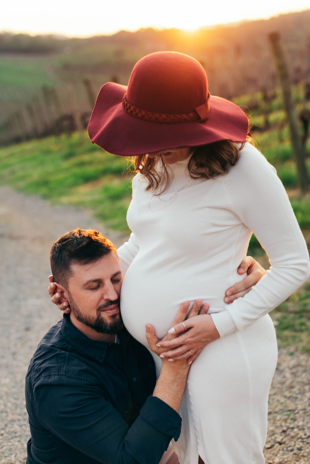 ensaio de gestante ensaio na vinicola casa valduga daniela radavelli fotografia look de gestante  ensaio gestante vale dos vinhedos ensaio a espera de gemeos