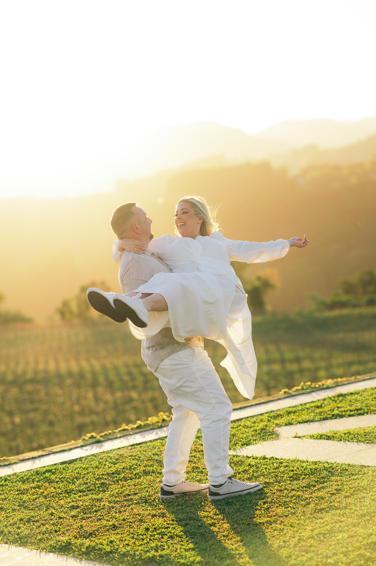 ensaio de casal, ensaio pré wedding daniela radavelli fotografia  vinícola don guerino fotografa na serra gaúcha fotógrafa de casamento 