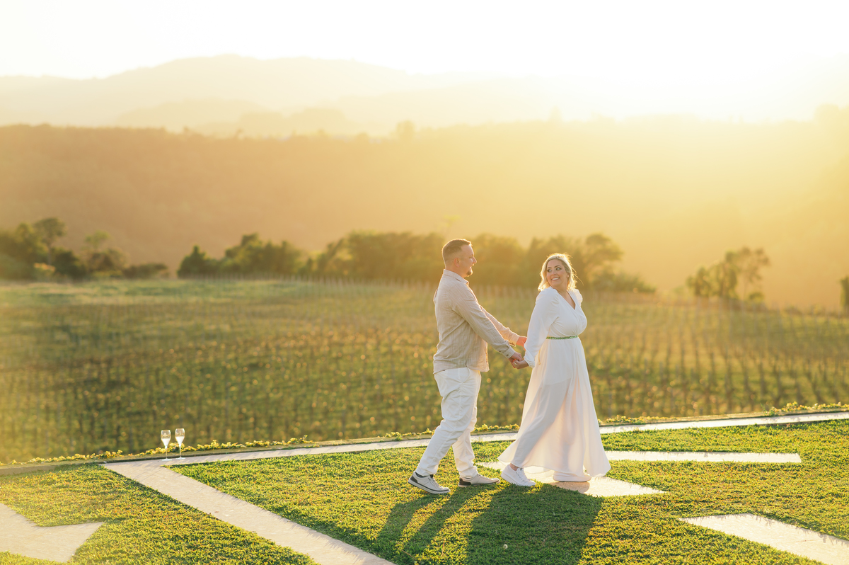 ensaio de casal, ensaio pré wedding daniela radavelli fotografia  vinícola don guerino fotografa na serra gaúcha fotógrafa de casamento 