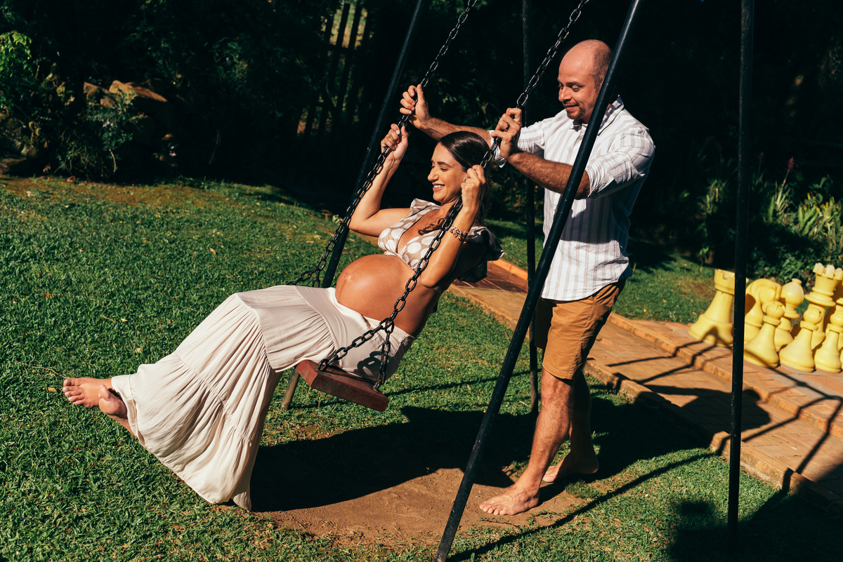 ensaio de gestante ensaio na vinicola don giovanni daniela radavelli fotografia look de gestante ensaio gestante vale dos vinhedos ensaio com por do sol ensaio família