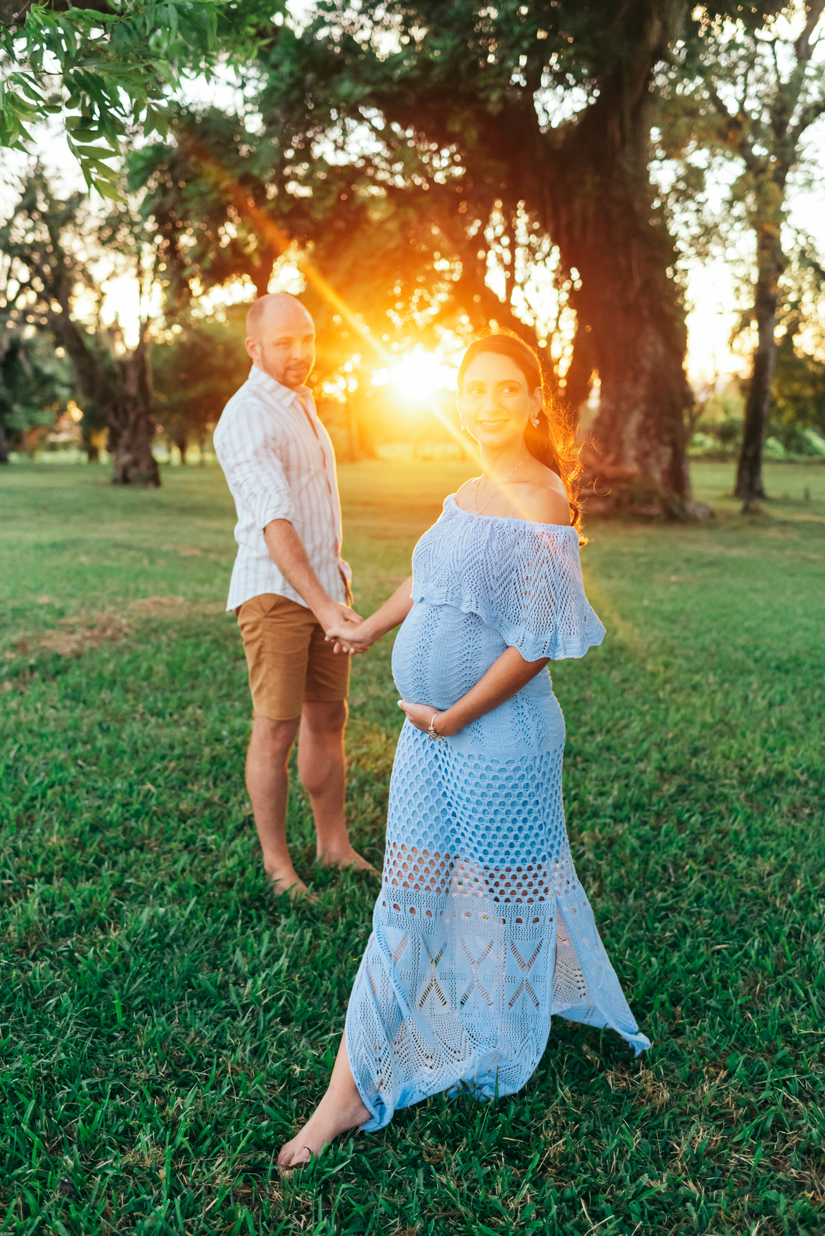 ensaio de gestante ensaio na vinicola don giovanni daniela radavelli fotografia look de gestante ensaio gestante vale dos vinhedos ensaio com por do sol ensaio família