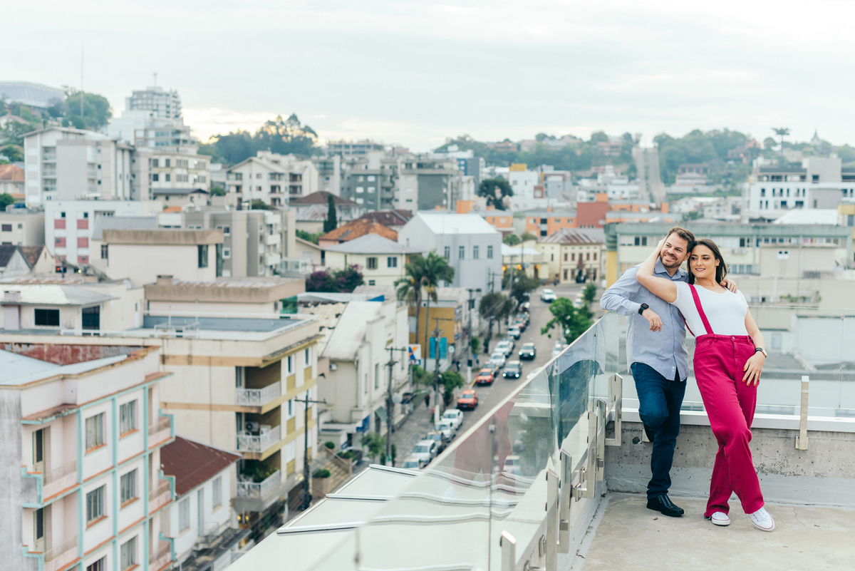 ensaio de casal ensaio pré wedding daniela radavelli fotografia fotografa na serra gaúcha fotógrafa de casamento ensaio no vale dos vinhedos serra gaúcha foto nas alturas