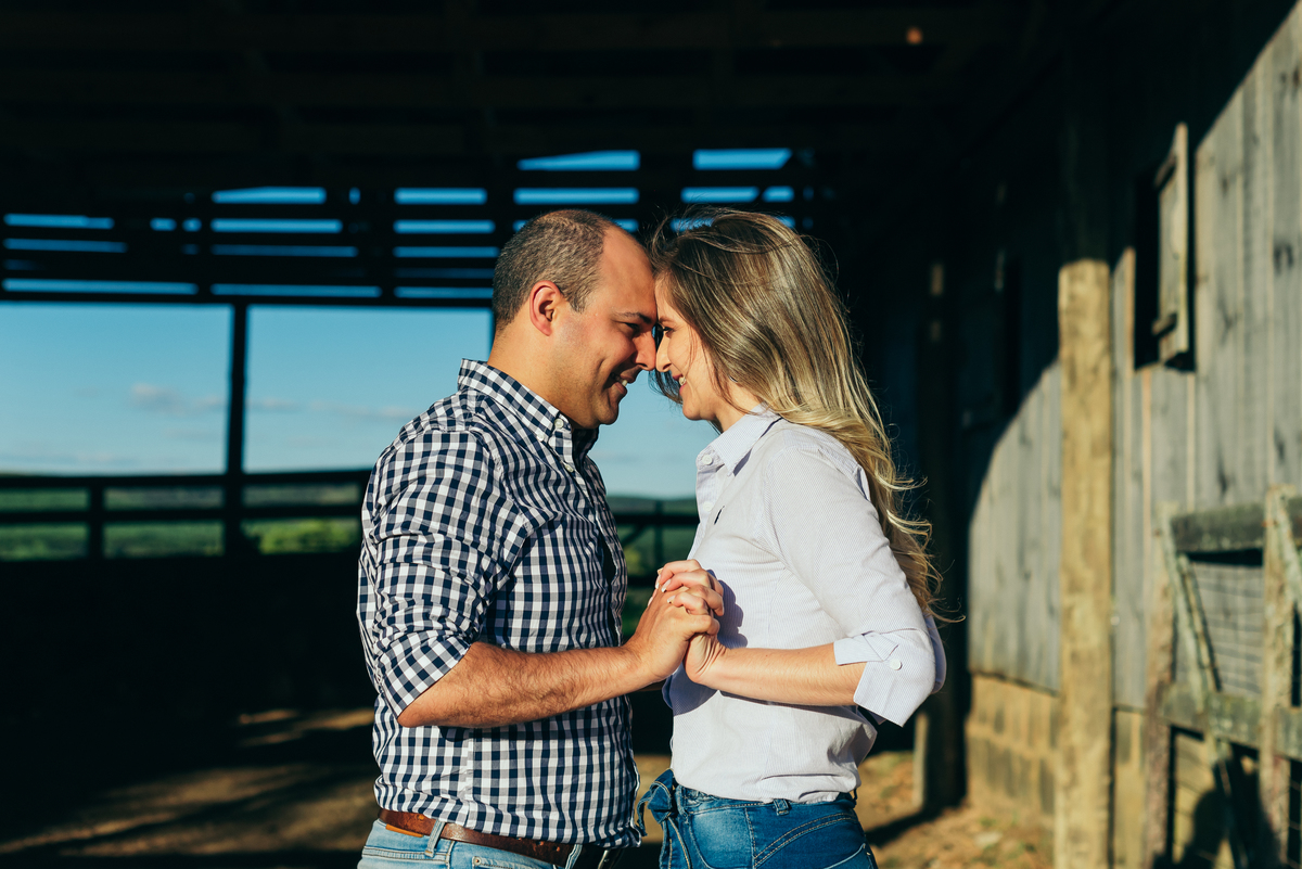 ensaio pré wedding daniela radavelli fotografia ensaio de casal fotos rurais ensaio pré casamento ensaio no campo