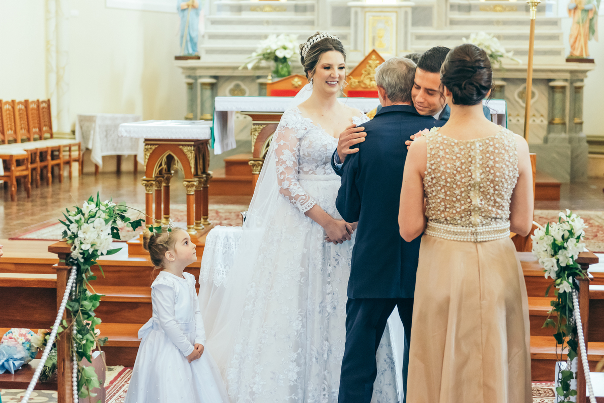 casamento de dia daniela radavelli fotógrafa na serra gaucha vestido de noiva cerimonia de casamento intimista casamento em garibaldi