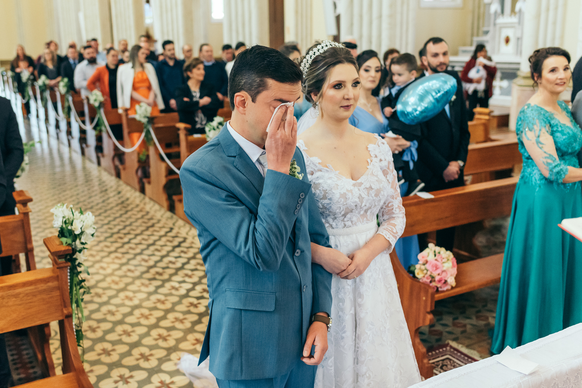 casamento de dia daniela radavelli fotógrafa na serra gaucha vestido de noiva cerimonia de casamento intimista casamento em garibaldi