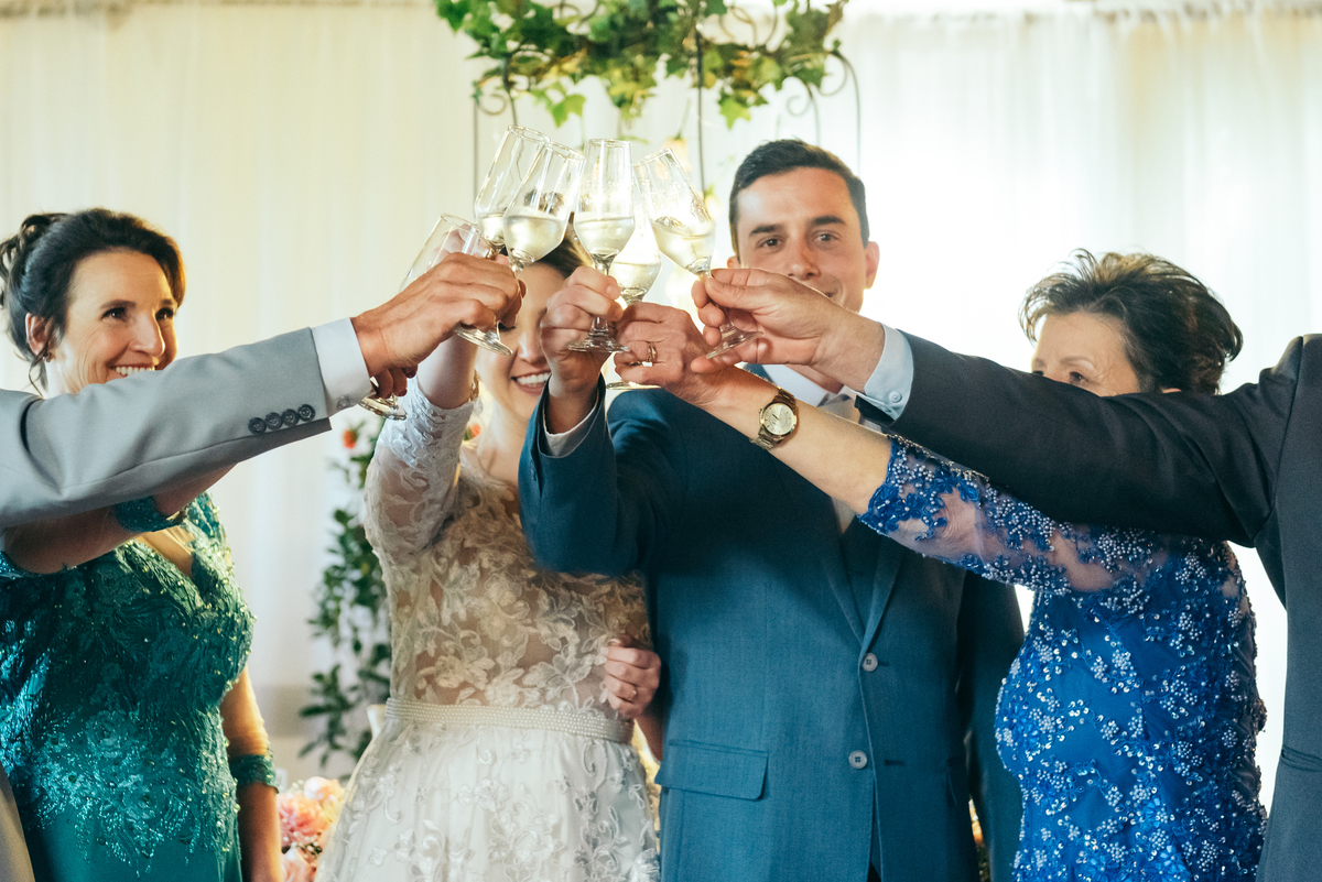 casamento de dia daniela radavelli fotógrafa na serra gaucha vestido de noiva cerimonia de casamento intimista casamento em garibaldi