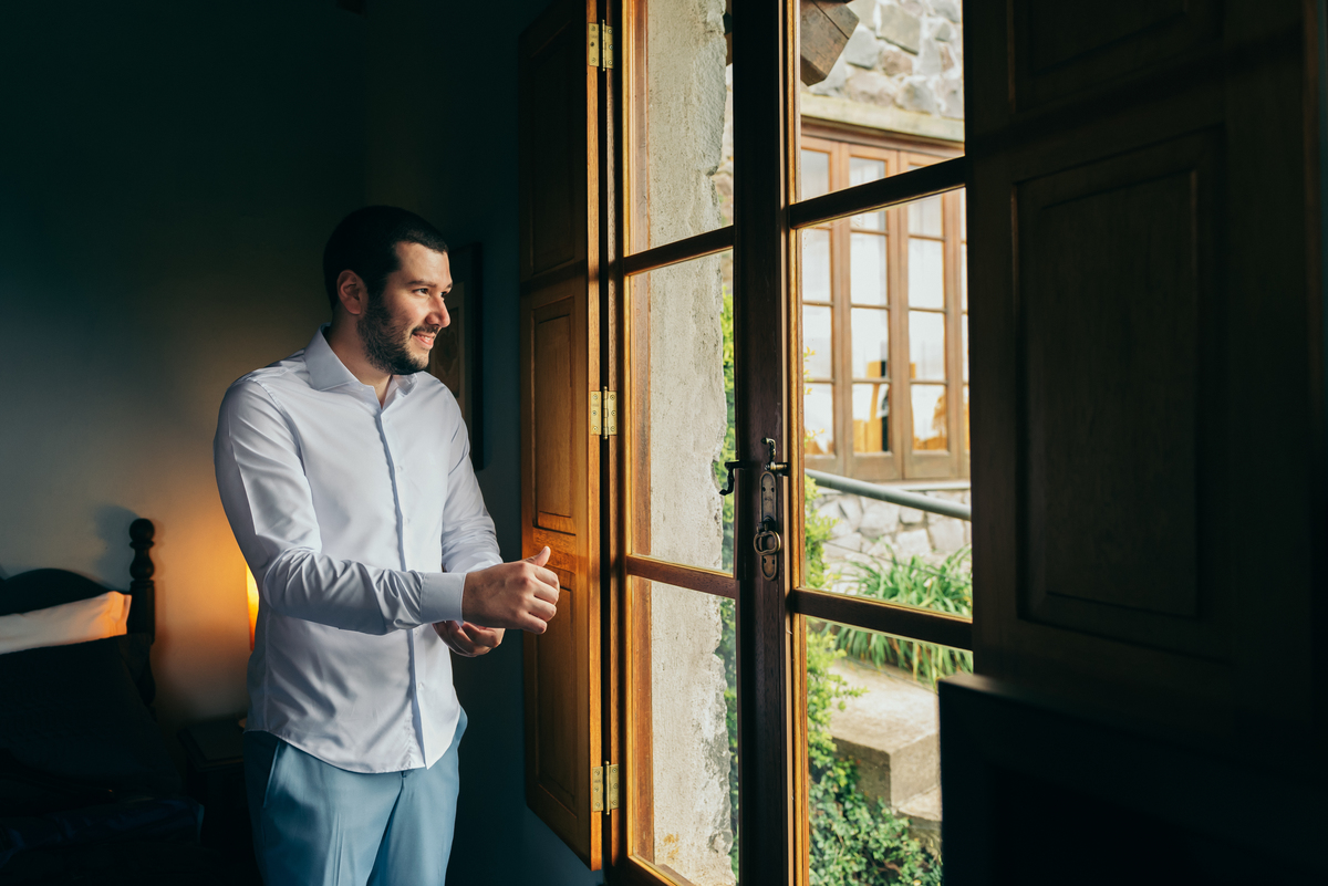 Making of noiva e noivo junto make de noiva cabelo de noiva casamento na igreja daniela radavelli fotografia  