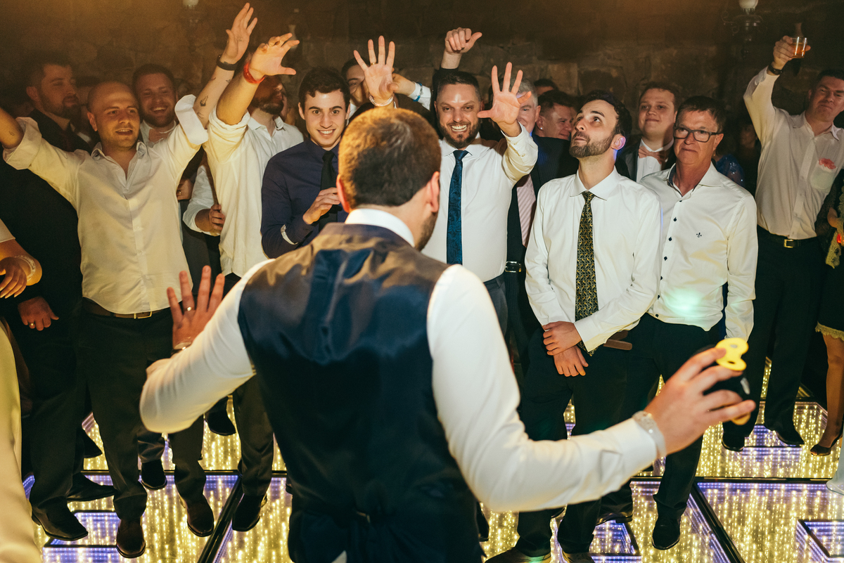 cerimonia na igreja casamento de dia daniela radavelli fotografia vinícola marco luigi