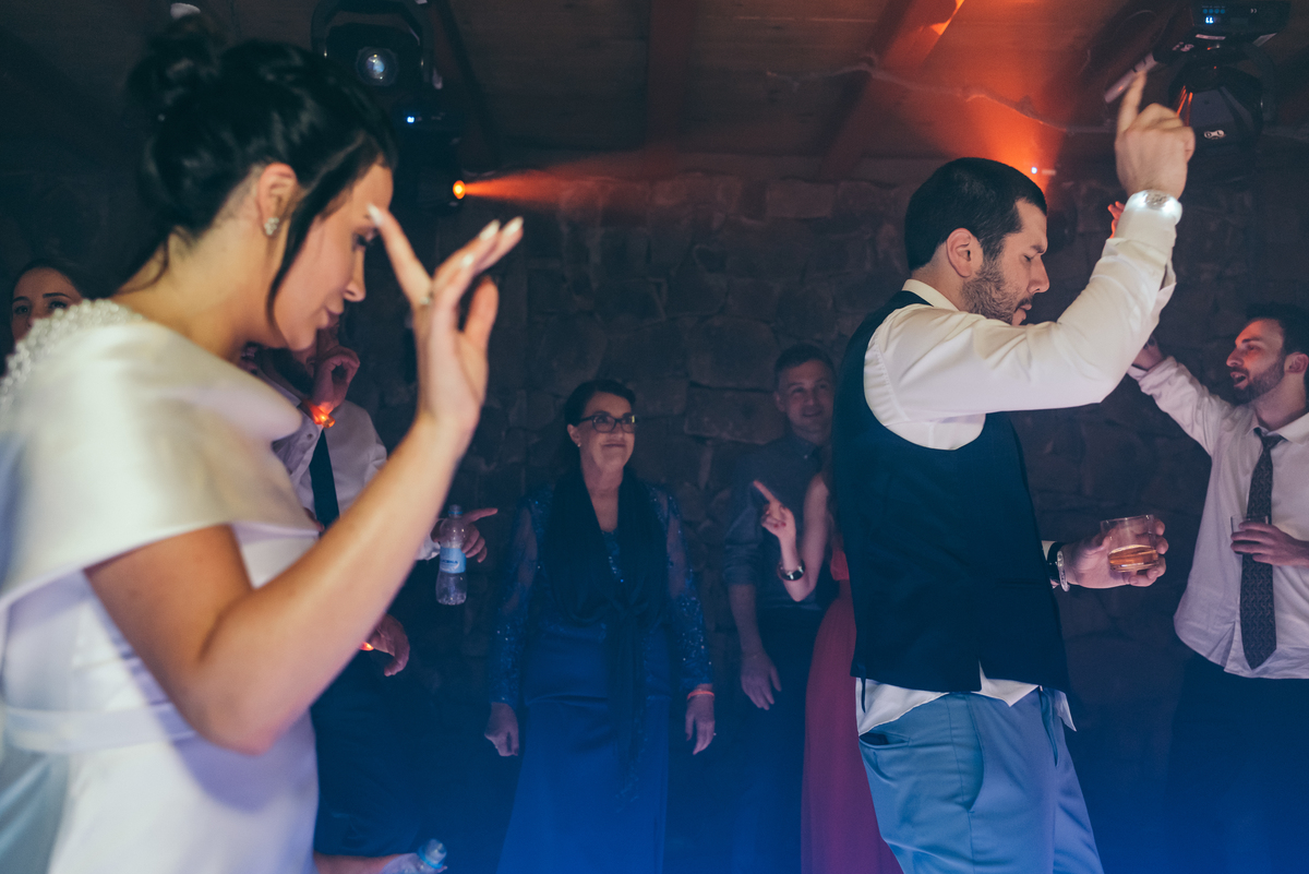 cerimonia na igreja casamento de dia daniela radavelli fotografia vinícola marco luigi